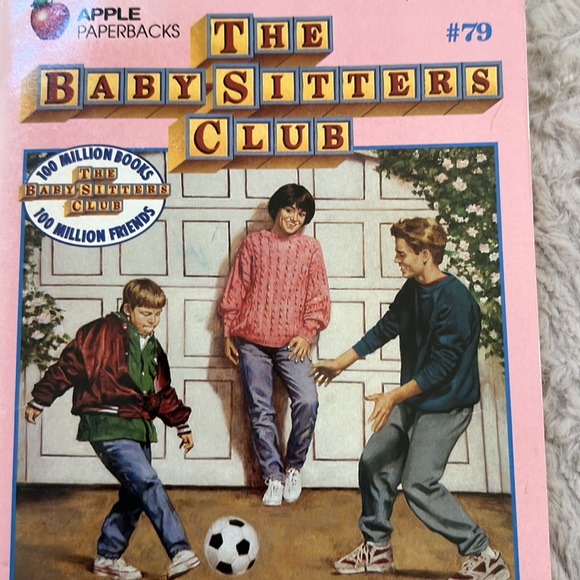 Mary Anne Breaks the Rules (The Baby-Sitters Club #79) paperback book 1994 - Picture 2 of 16